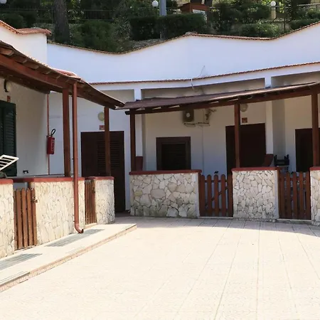 Aldeamento Turístico Villaggio Elisena